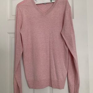 Old Navy Men’s Pink V neck sweater. Size S